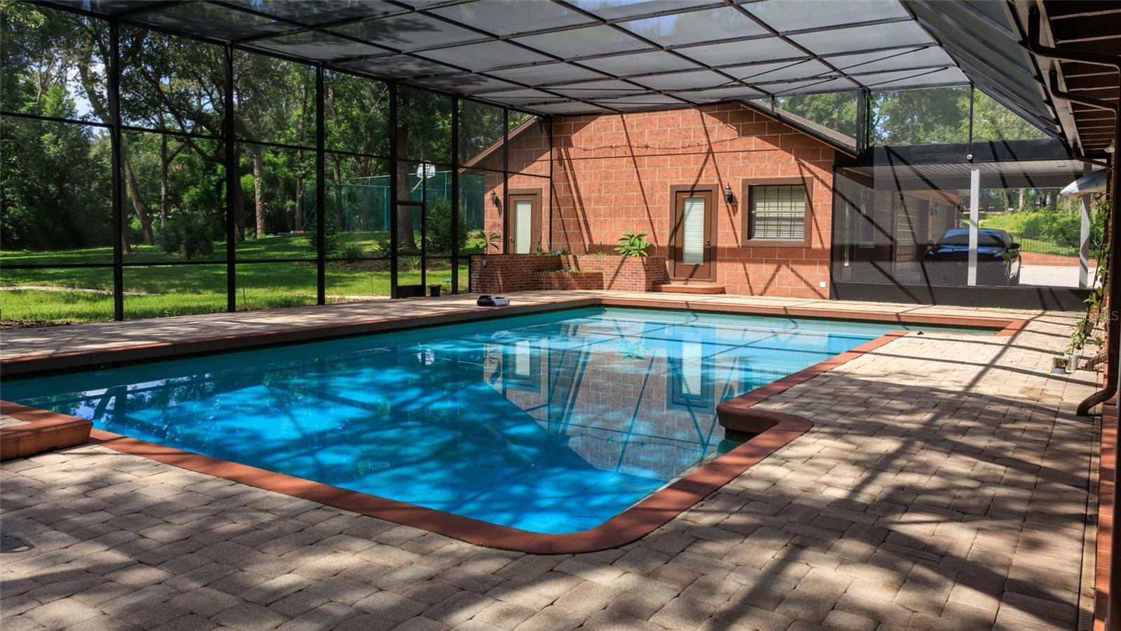 Image 58 of 76 For 810 Sweetwater Club Boulevard