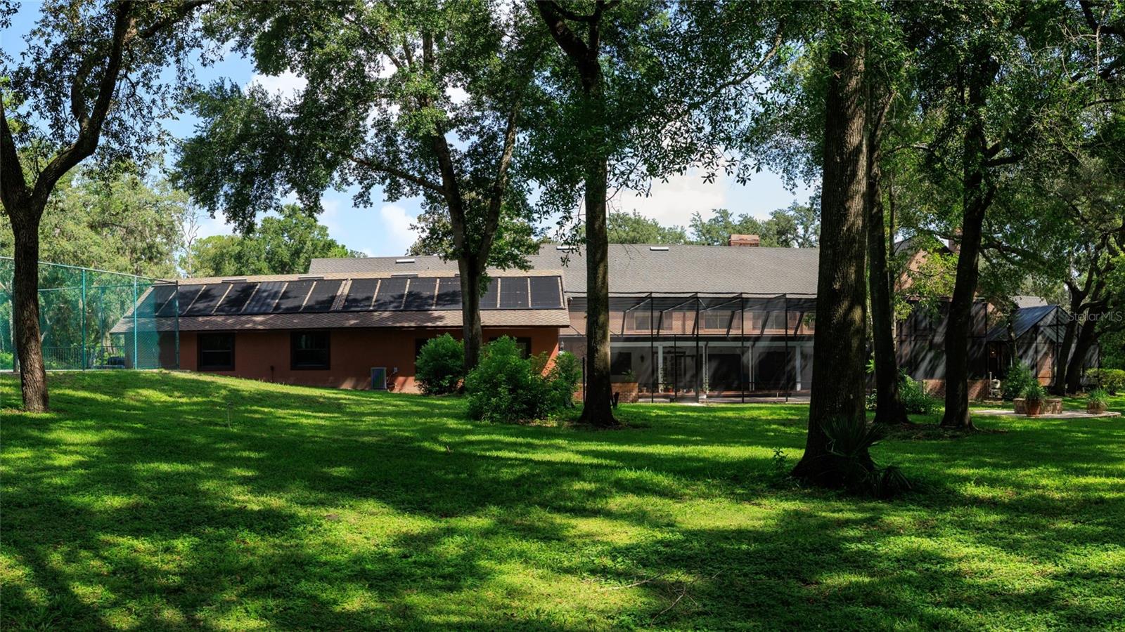 Image 66 of 76 For 810 Sweetwater Club Boulevard