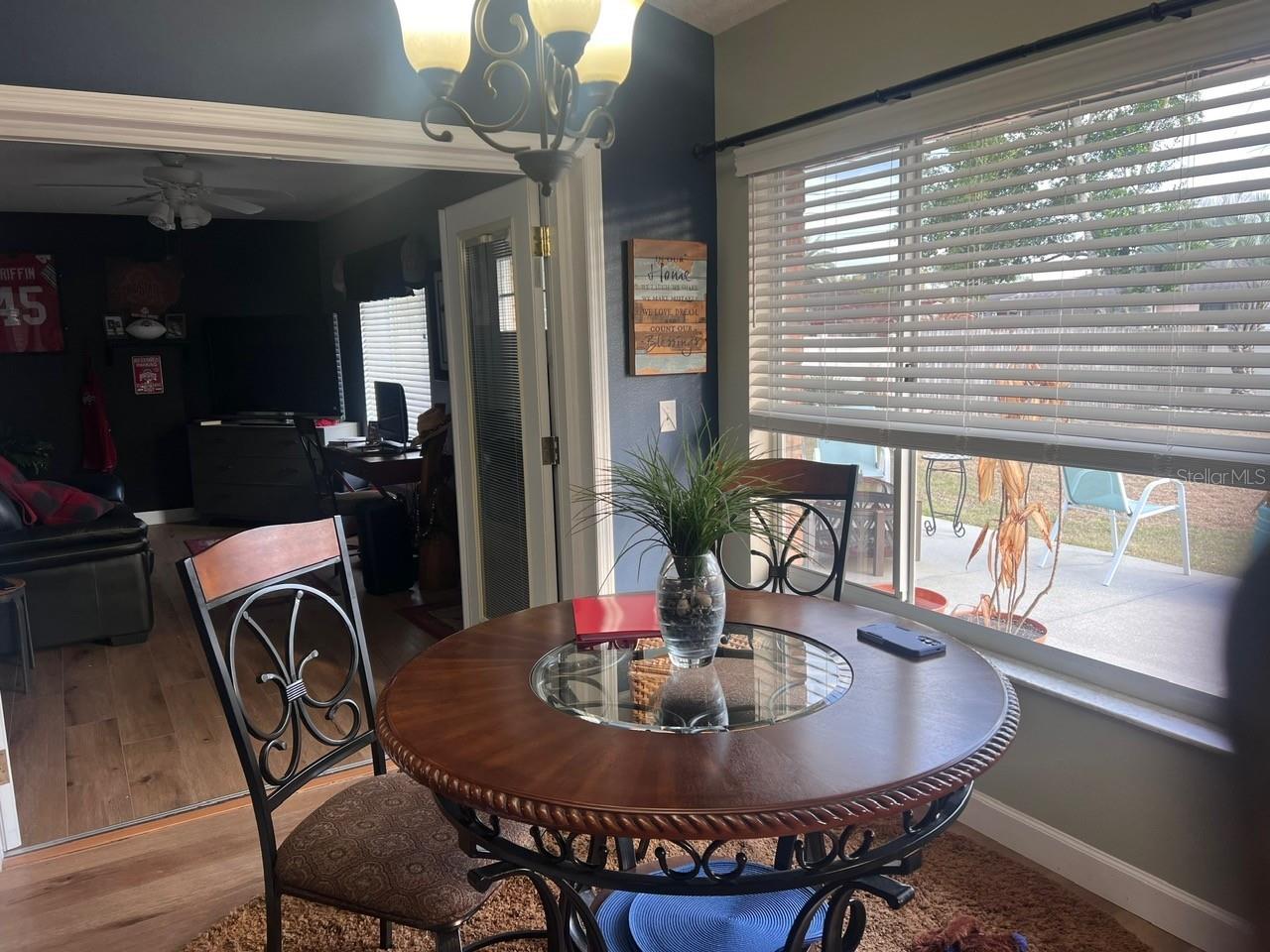 Image 14 of 21 For 869 Sylvia Drive