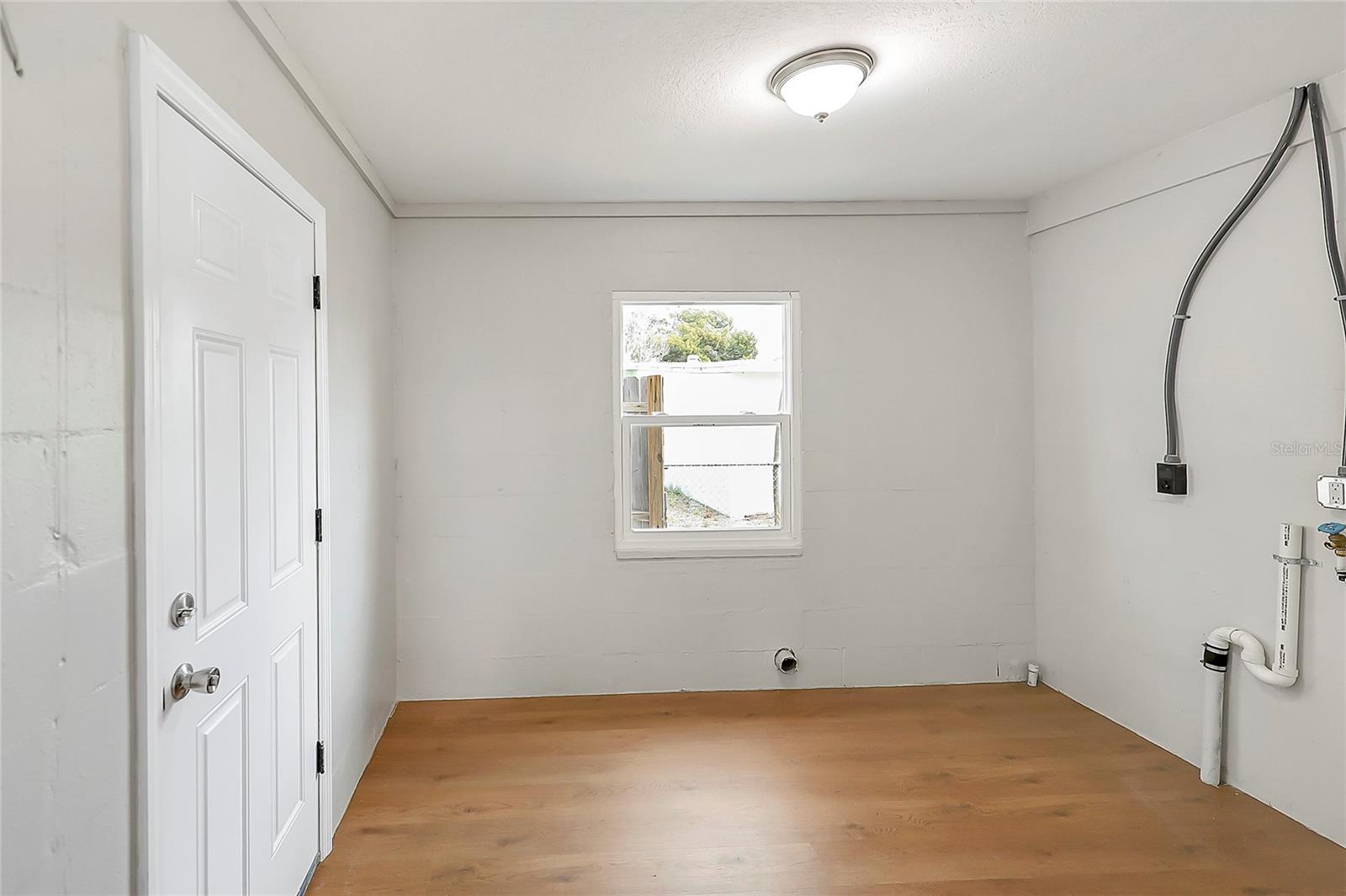 Image 10 of 22 For 417 Fiske Boulevard