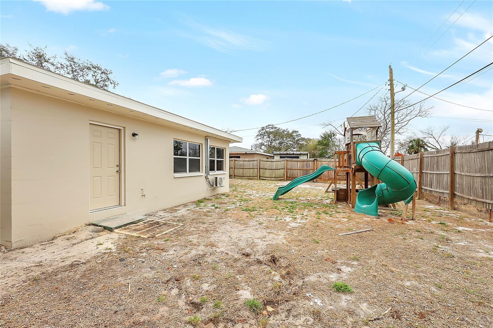 Image 19 of 22 For 417 Fiske Boulevard