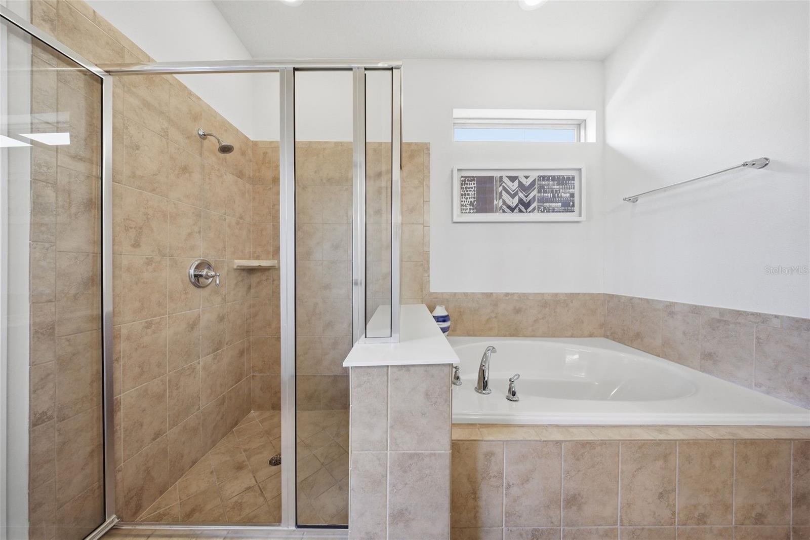 Image 23 of 95 For 1876 Nice Court