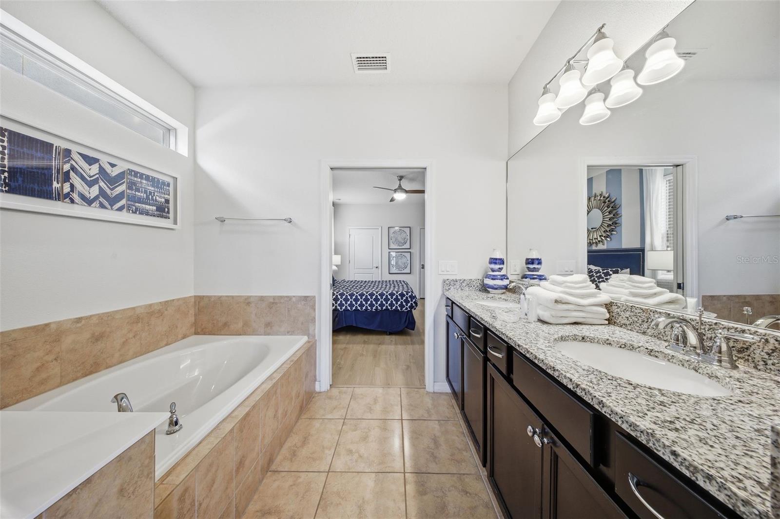 Image 24 of 95 For 1876 Nice Court