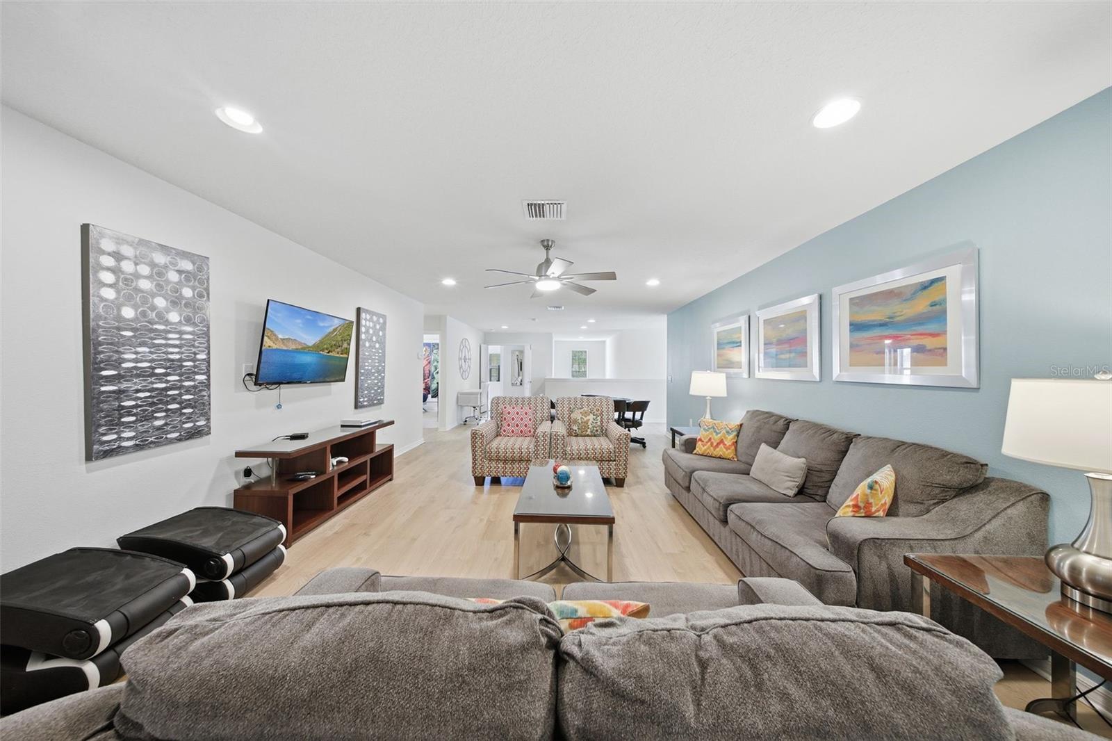 Image 25 of 95 For 1876 Nice Court