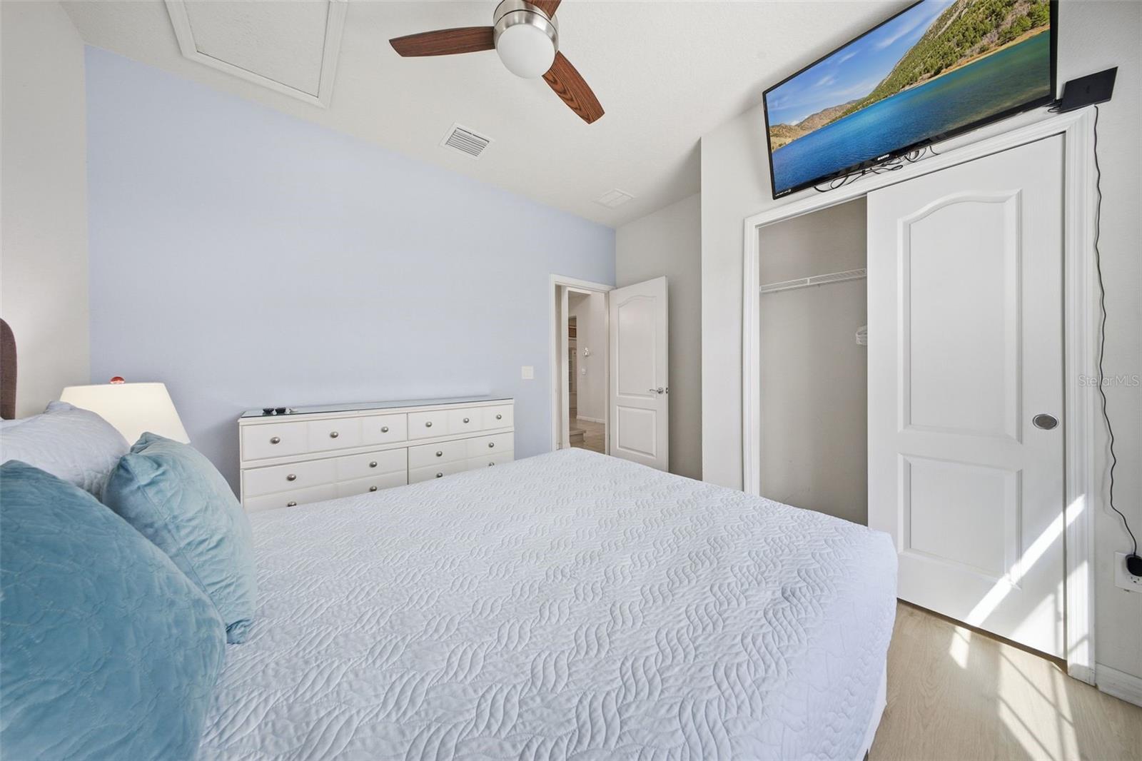 Image 32 of 95 For 1876 Nice Court