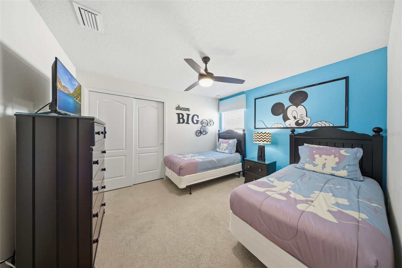 Image 43 of 95 For 1876 Nice Court