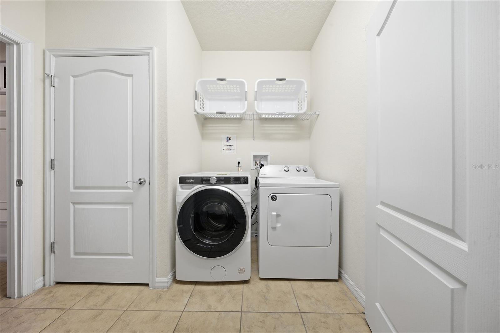 Image 53 of 95 For 1876 Nice Court