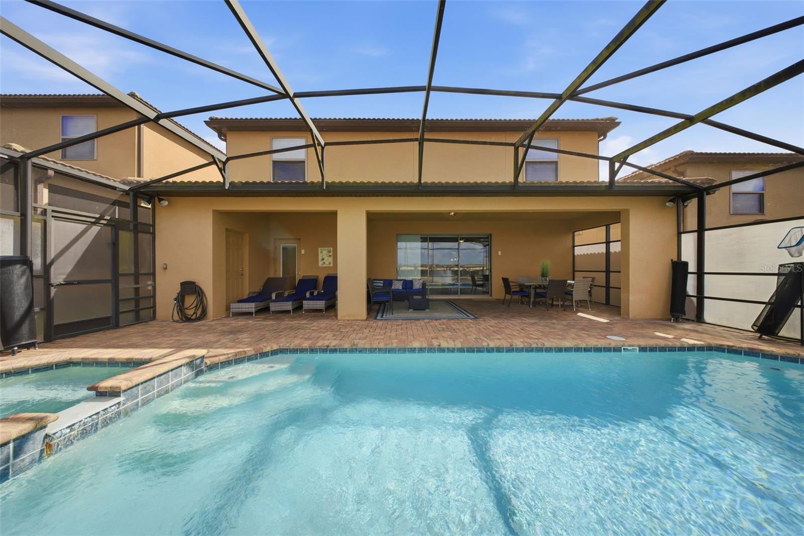 Image 65 of 95 For 1876 Nice Court