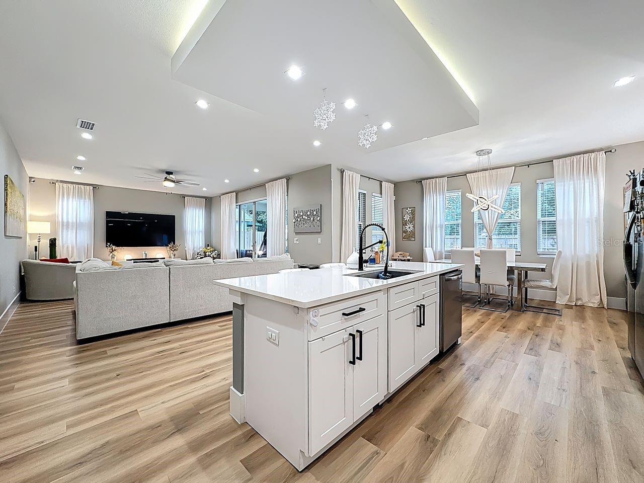 Image 15 of 45 For 2720 Shine Avenue