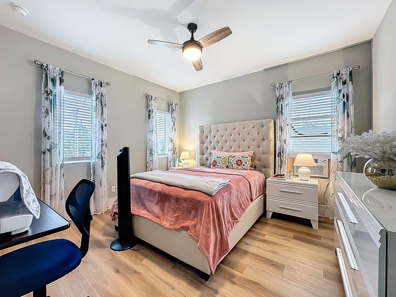 Image 31 of 45 For 2720 Shine Avenue