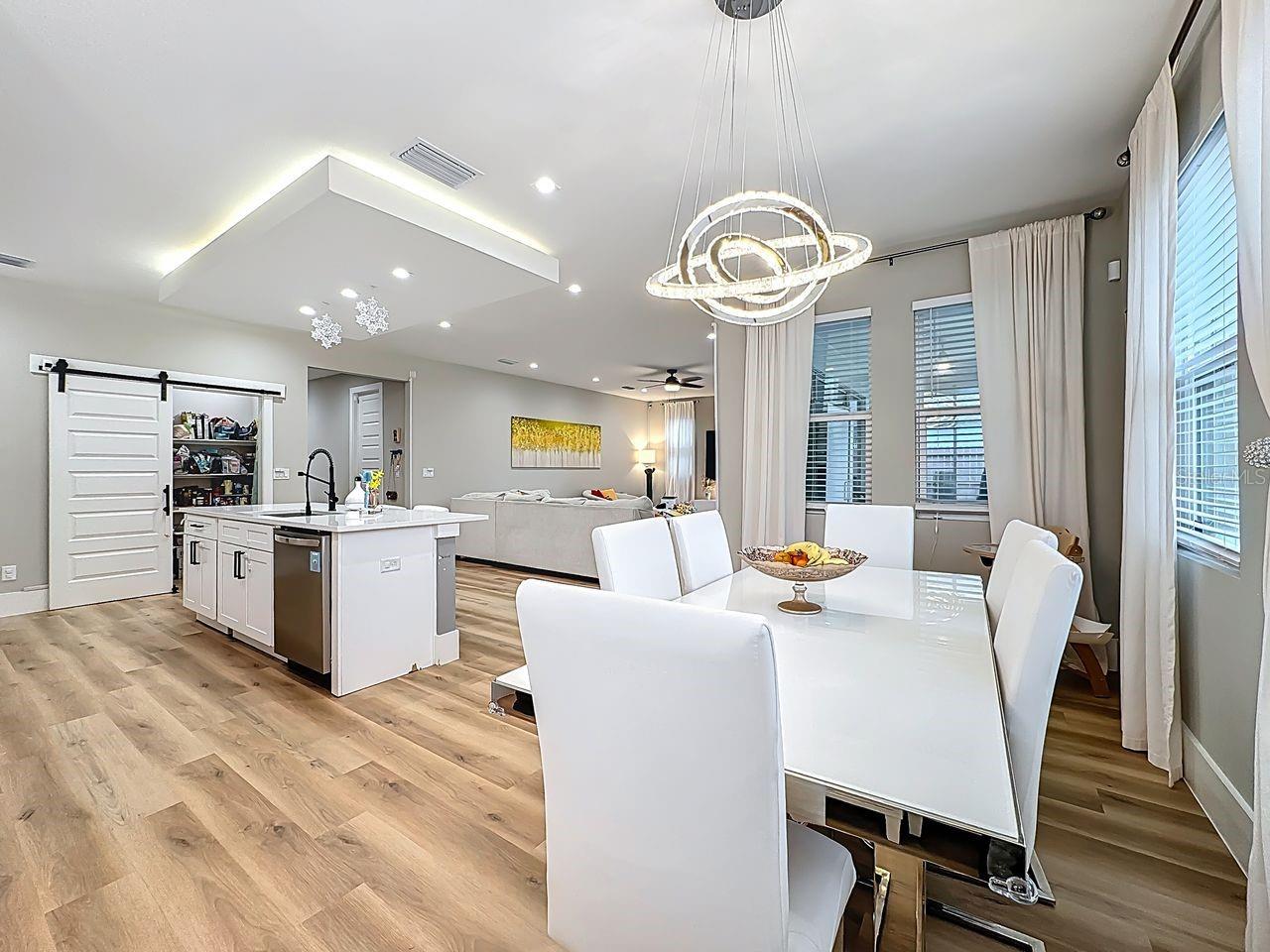 Image 6 of 45 For 2720 Shine Avenue