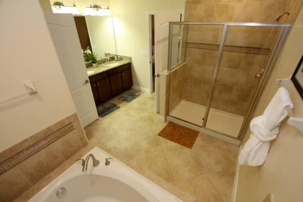 Image 18 of 35 For 1524 Moon Valley Drive