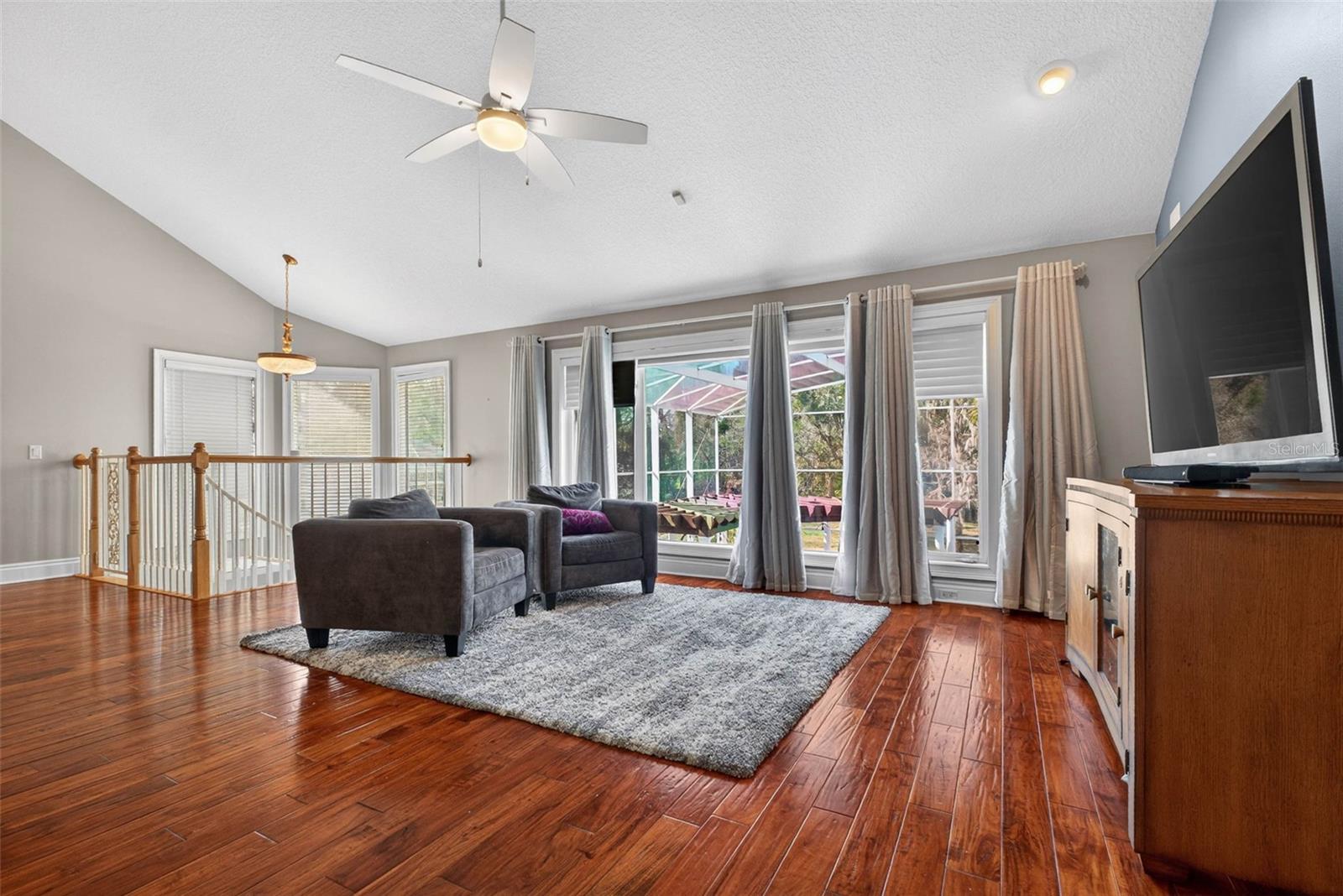 Image 34 of 93 For 1700 Alvarado Court