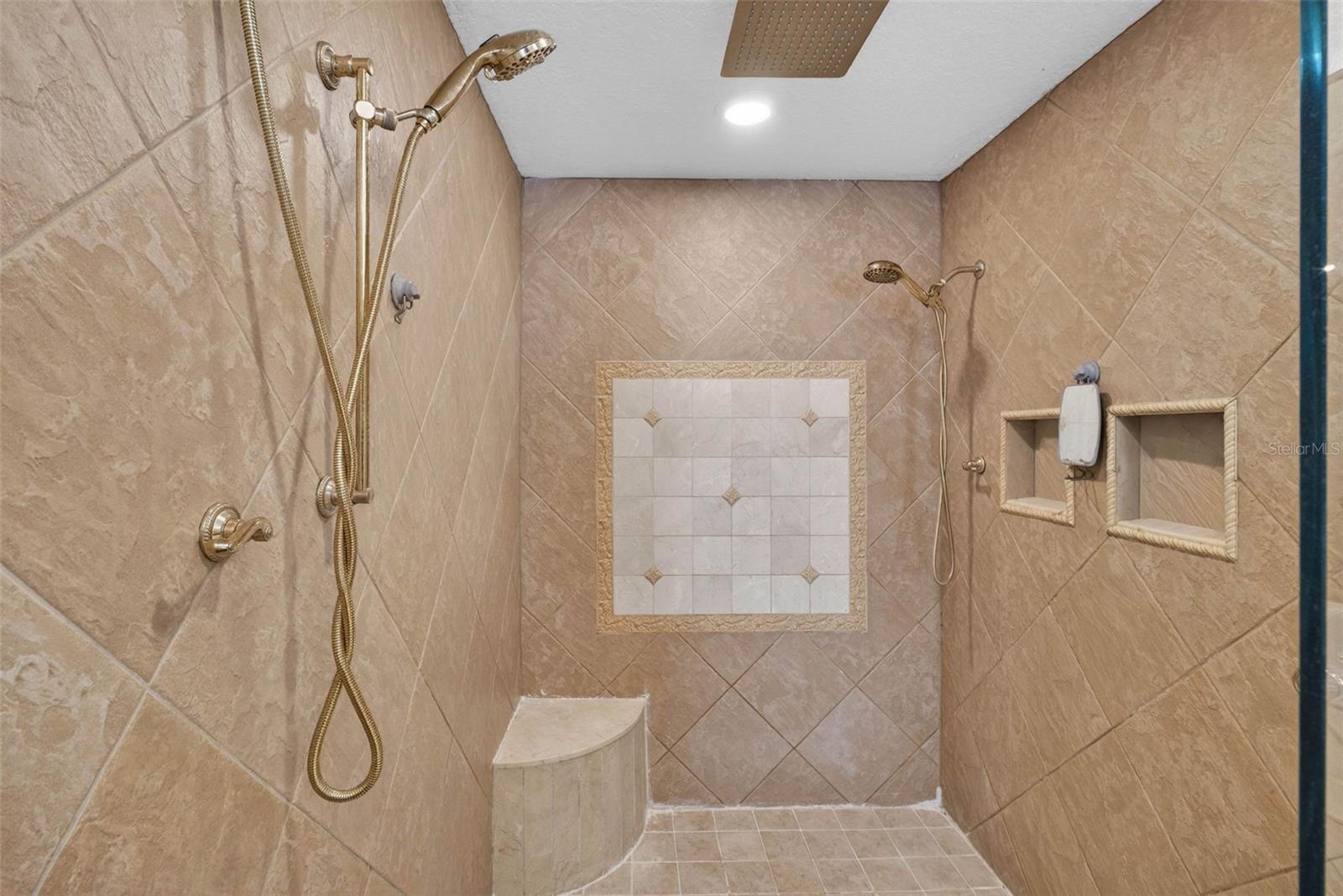 Image 41 of 93 For 1700 Alvarado Court