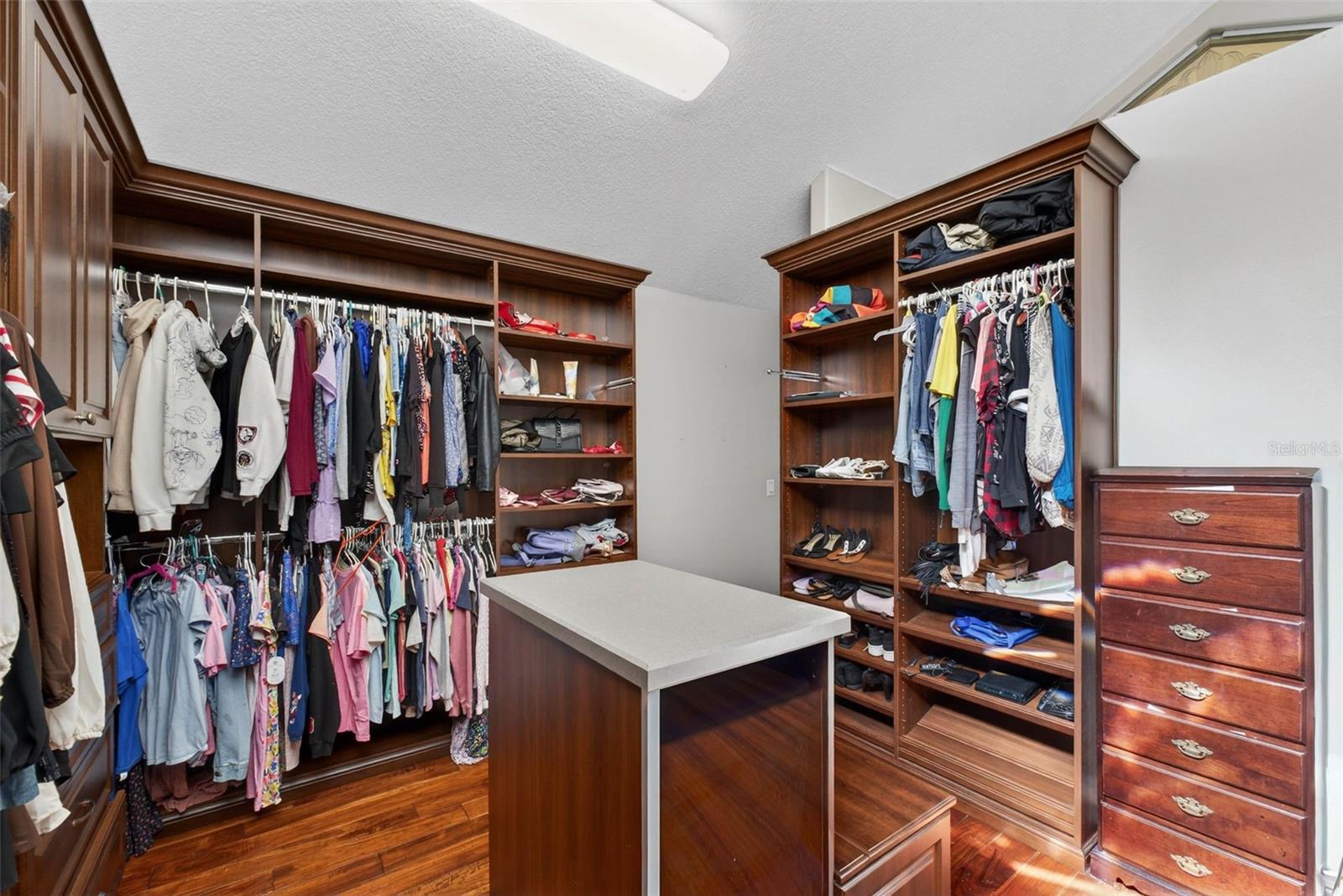 Image 44 of 93 For 1700 Alvarado Court