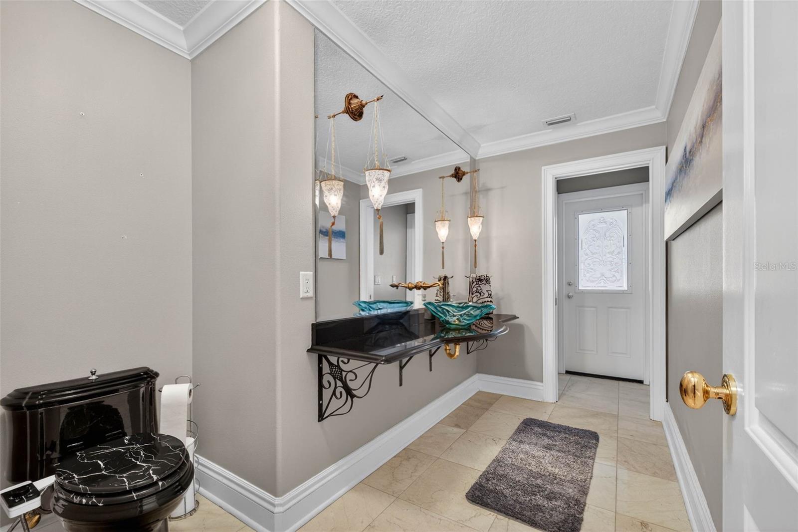 Image 45 of 93 For 1700 Alvarado Court