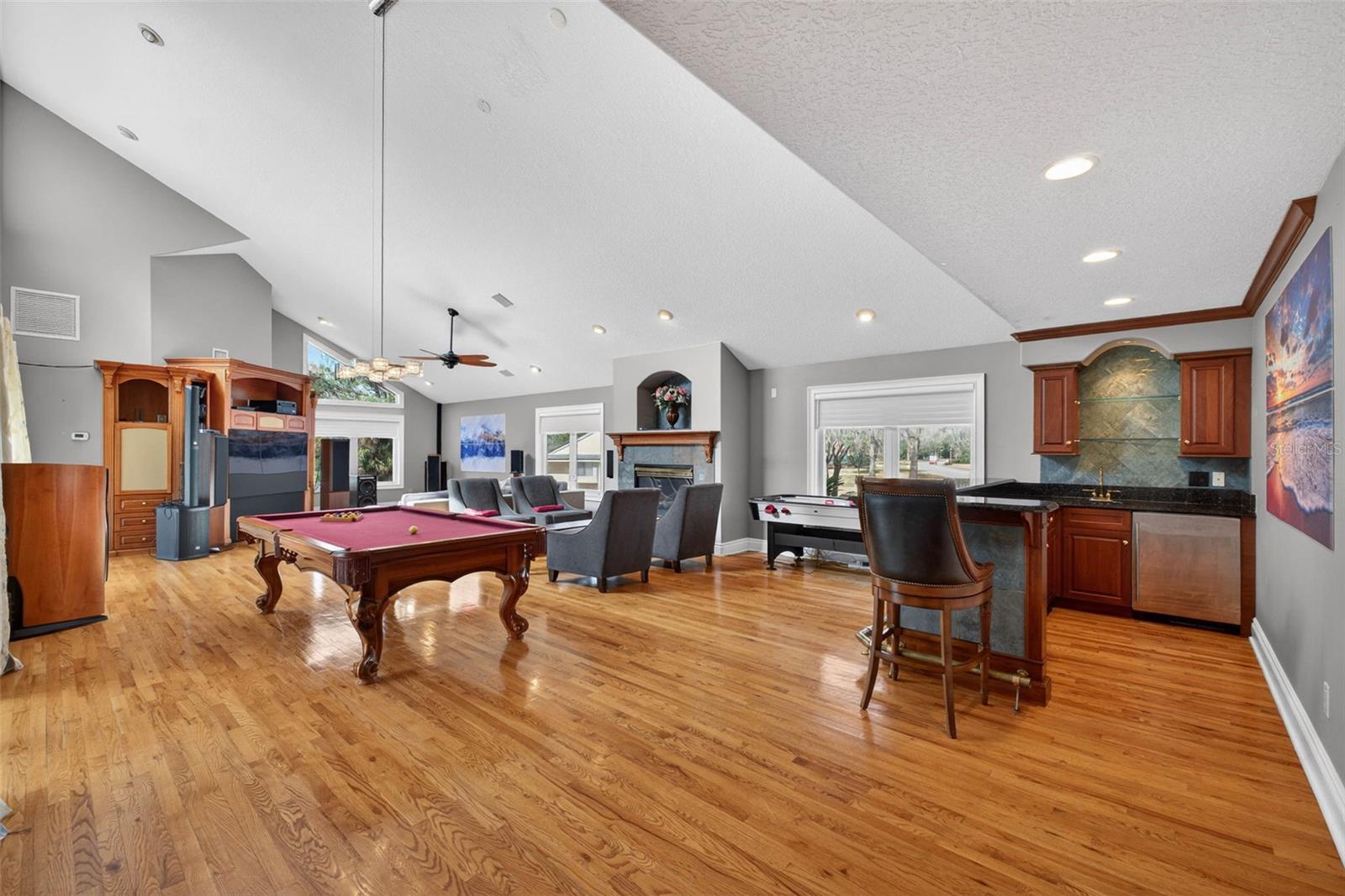 Image 49 of 93 For 1700 Alvarado Court