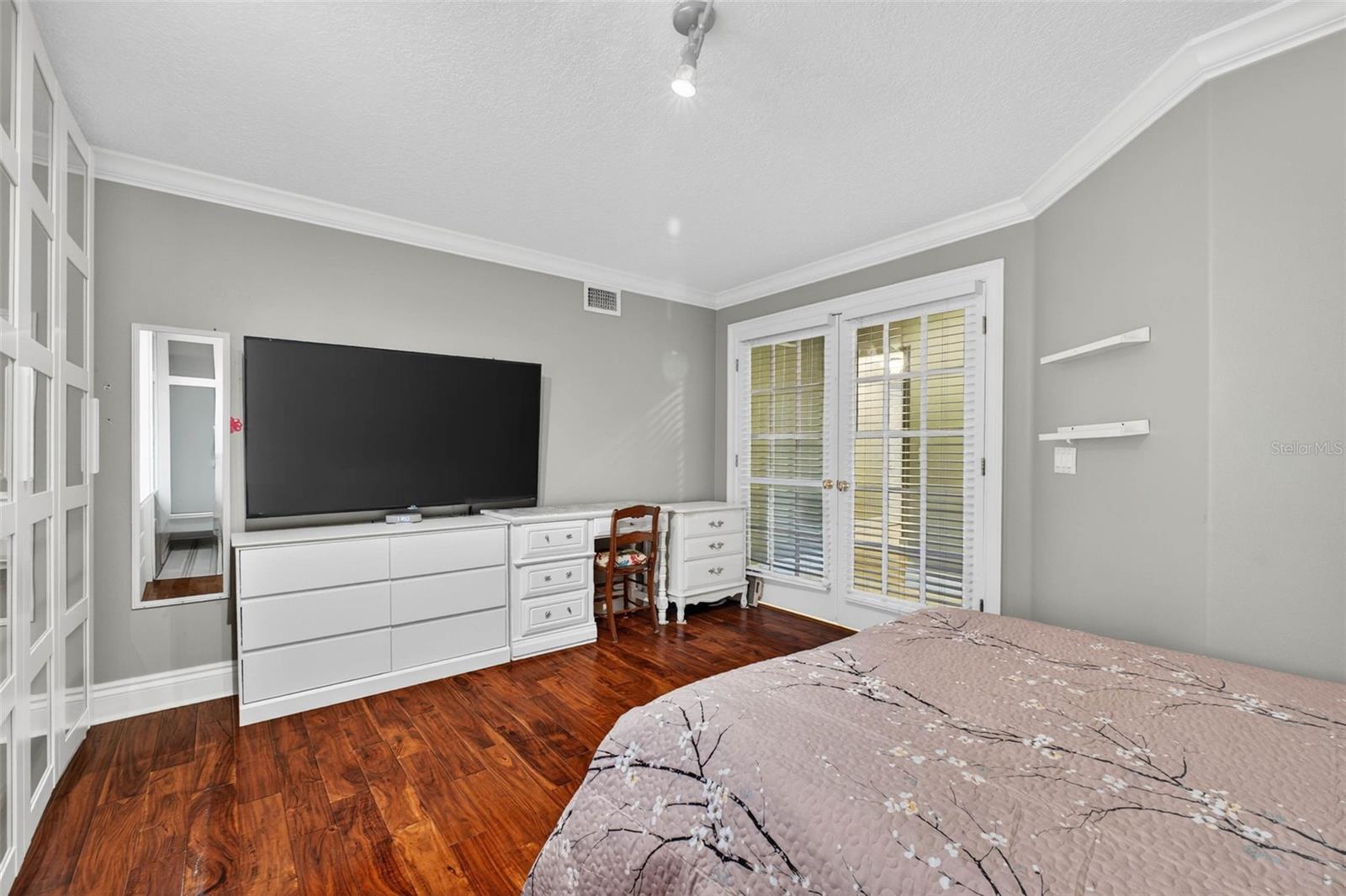 Image 57 of 93 For 1700 Alvarado Court