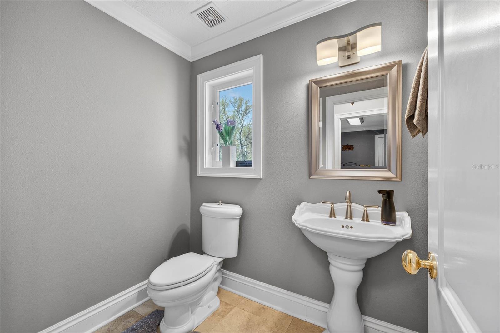 Image 79 of 93 For 1700 Alvarado Court