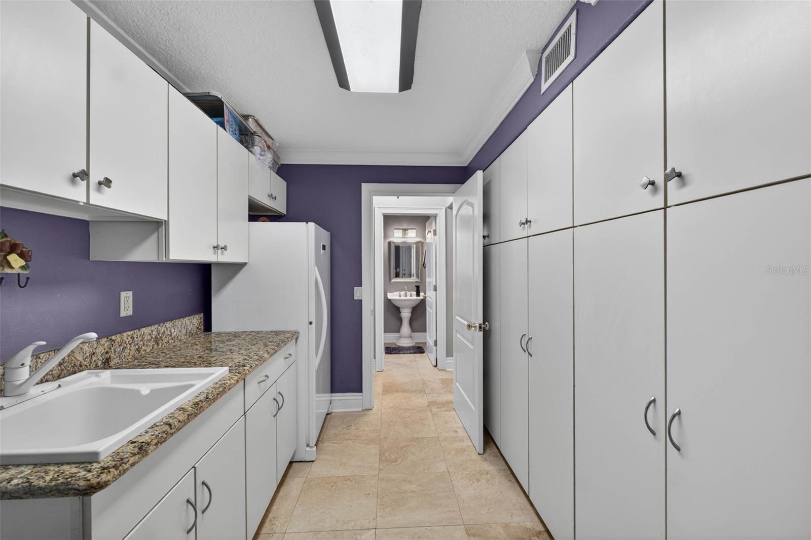 Image 82 of 93 For 1700 Alvarado Court