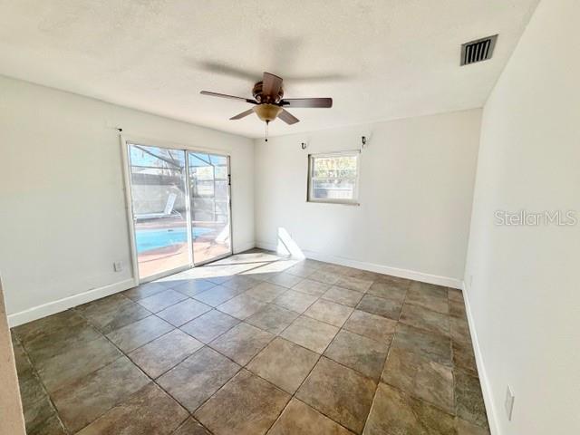 Image 16 of 19 For 105 Margo Lane