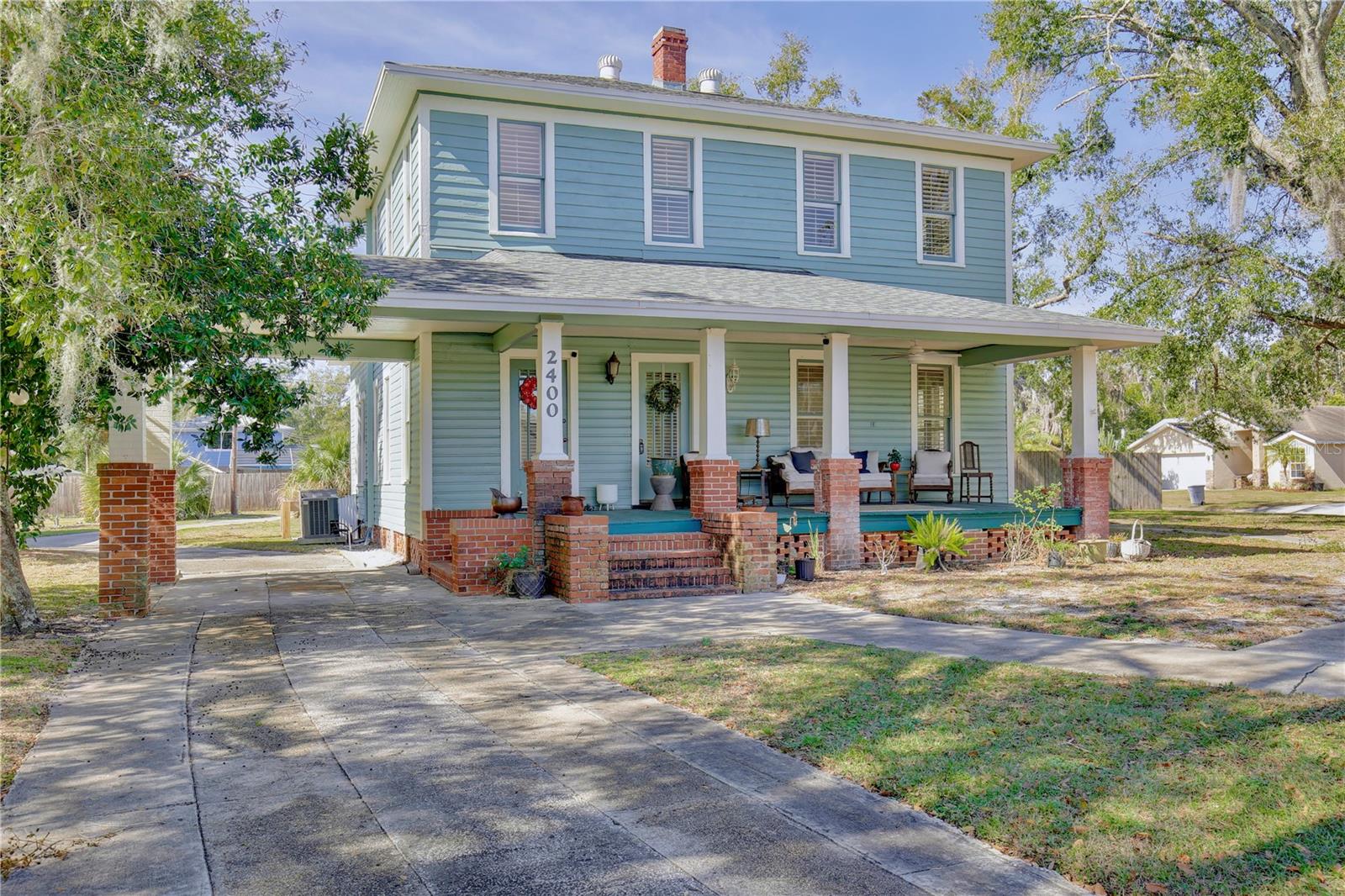 Listing photo id 1 for 2400 Park Avenue