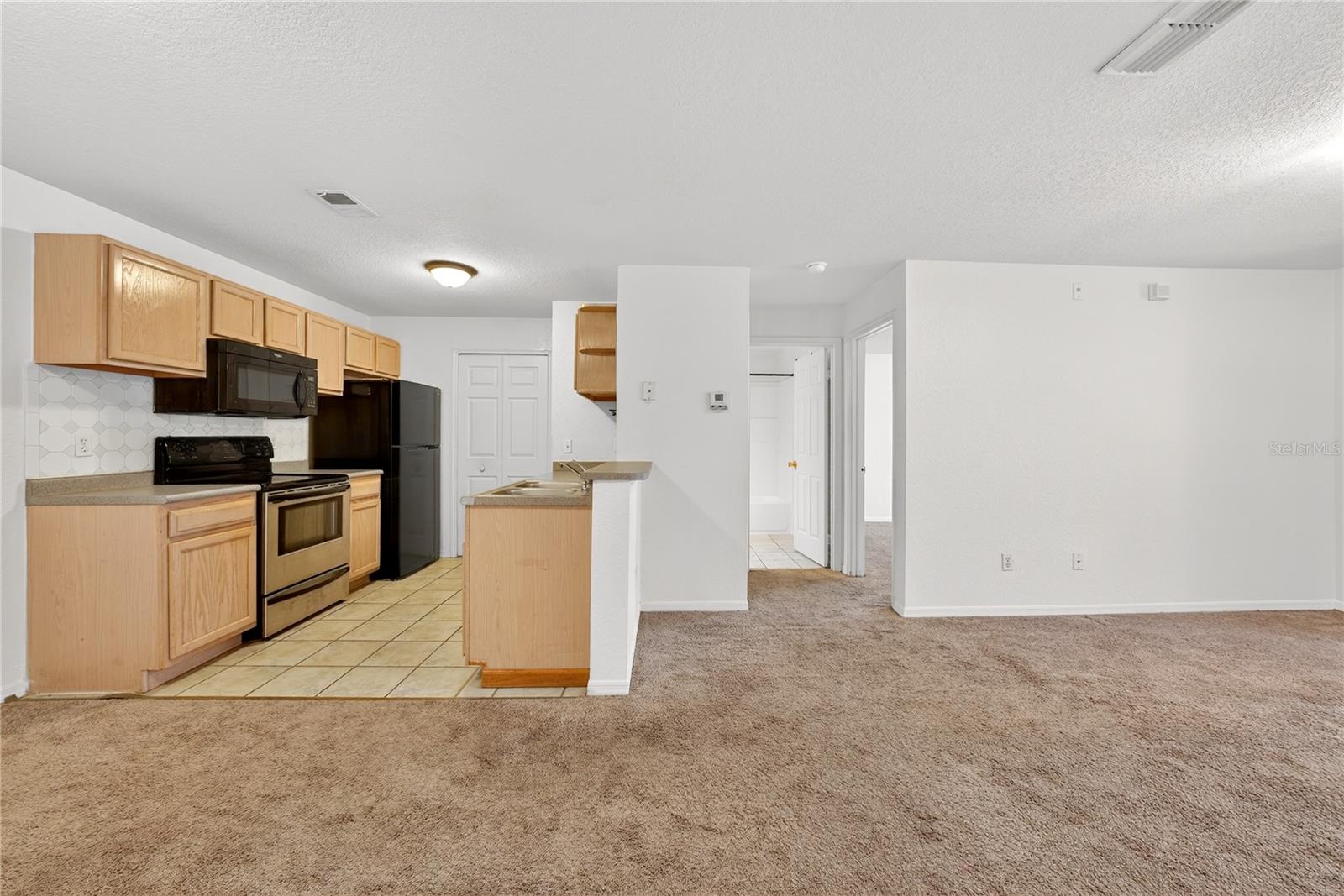 Image 4 of 38 For 8915 Latrec Ave  2203