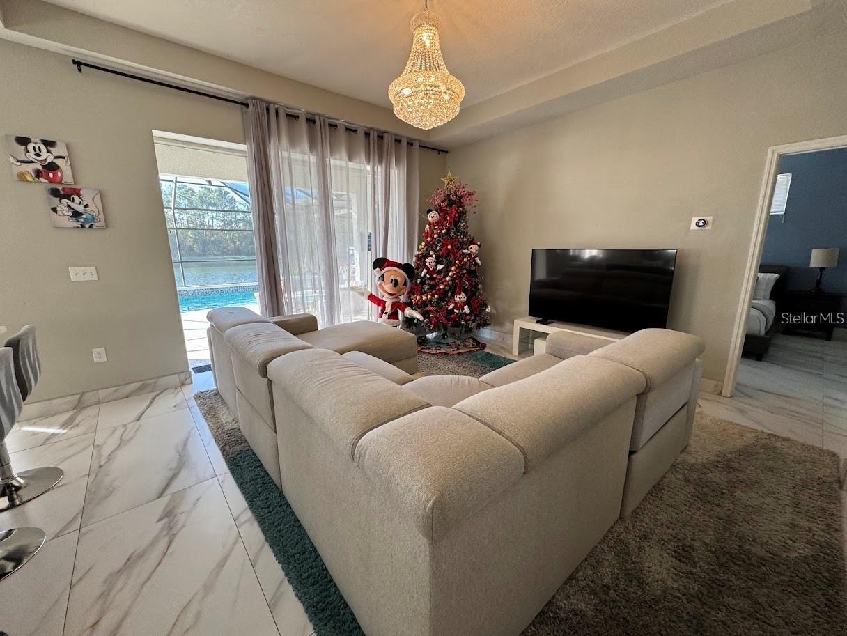 Image 15 of 61 For 2912 Sunset Lakes Boulevard