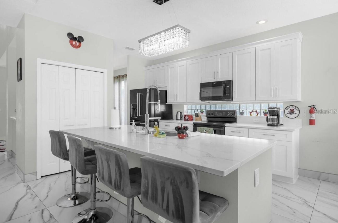 Image 22 of 61 For 2912 Sunset Lakes Boulevard