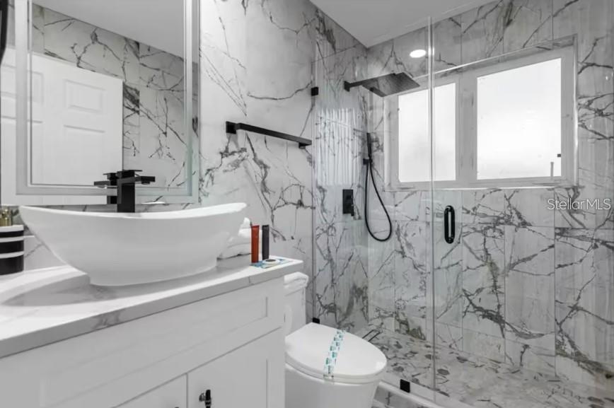 Image 24 of 61 For 2912 Sunset Lakes Boulevard