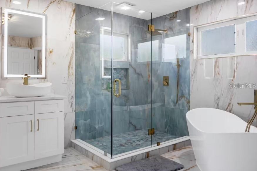 Image 29 of 61 For 2912 Sunset Lakes Boulevard