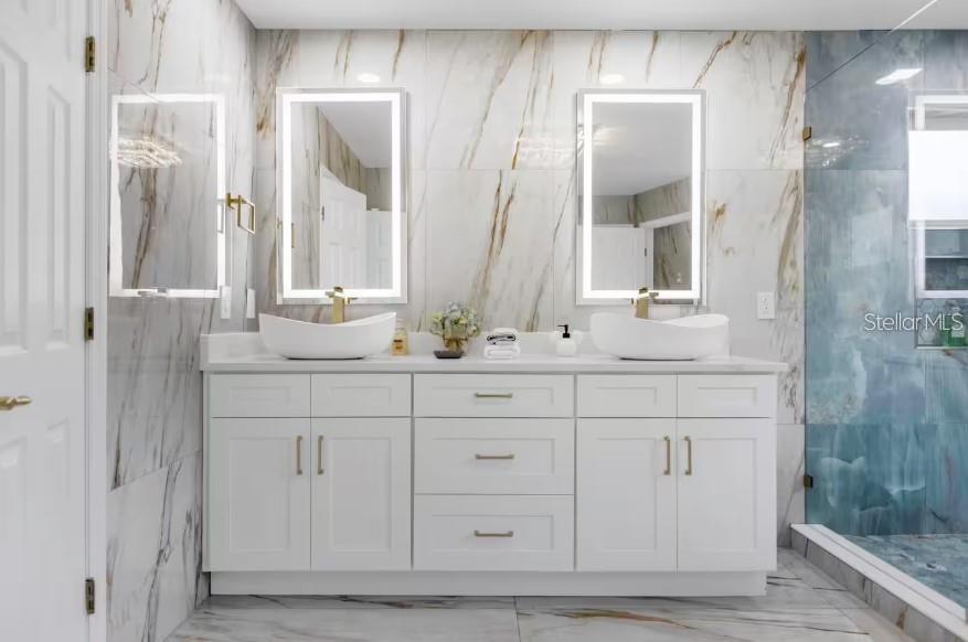 Image 30 of 61 For 2912 Sunset Lakes Boulevard