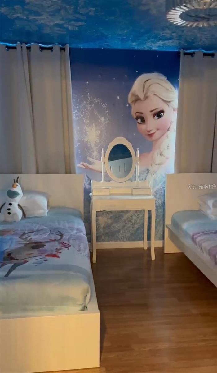 Image 40 of 61 For 2912 Sunset Lakes Boulevard