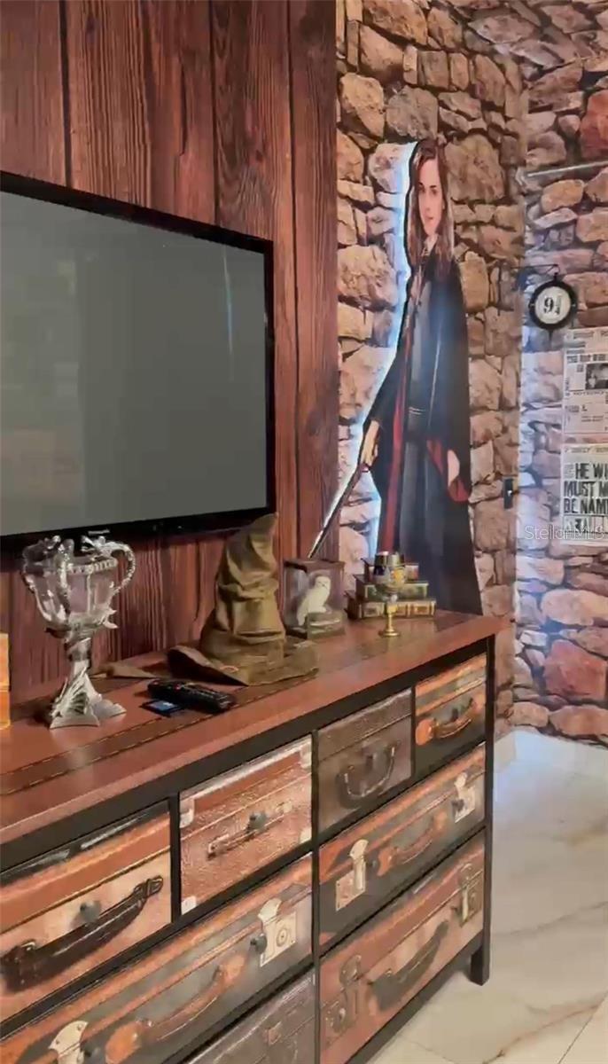 Image 57 of 61 For 2912 Sunset Lakes Boulevard