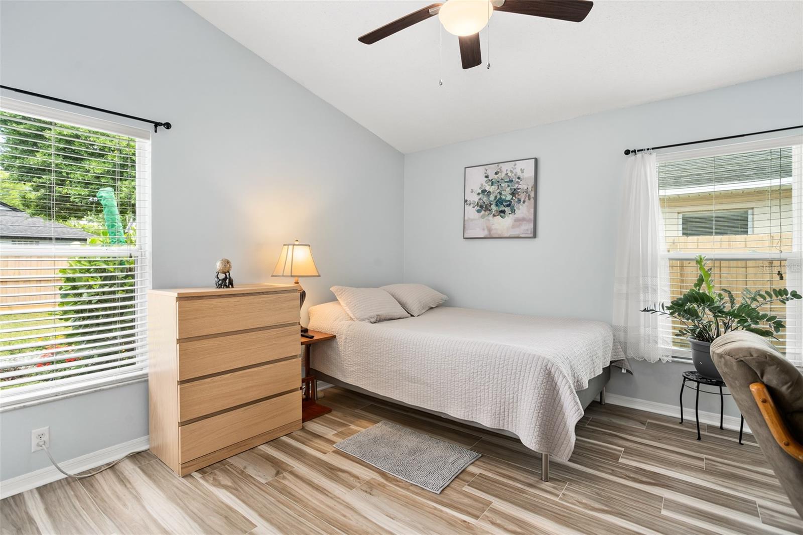 Image 18 of 27 For 1323 Daniels Cove Drive