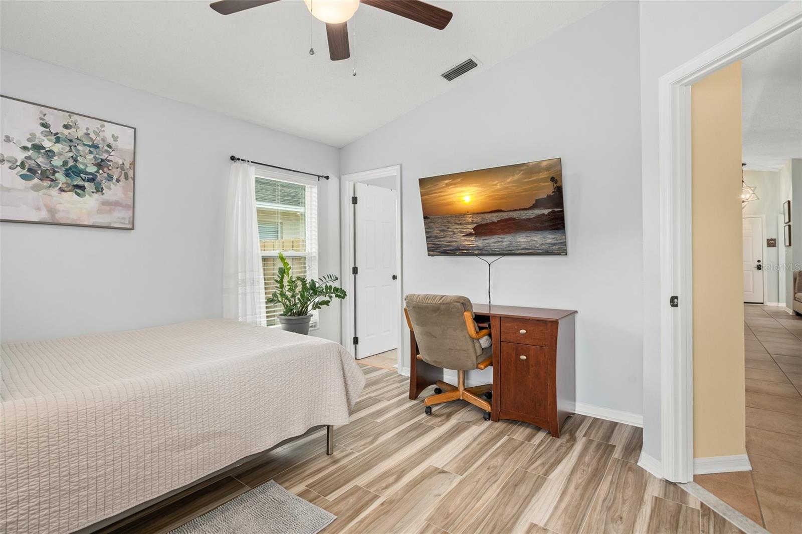 Image 19 of 27 For 1323 Daniels Cove Drive