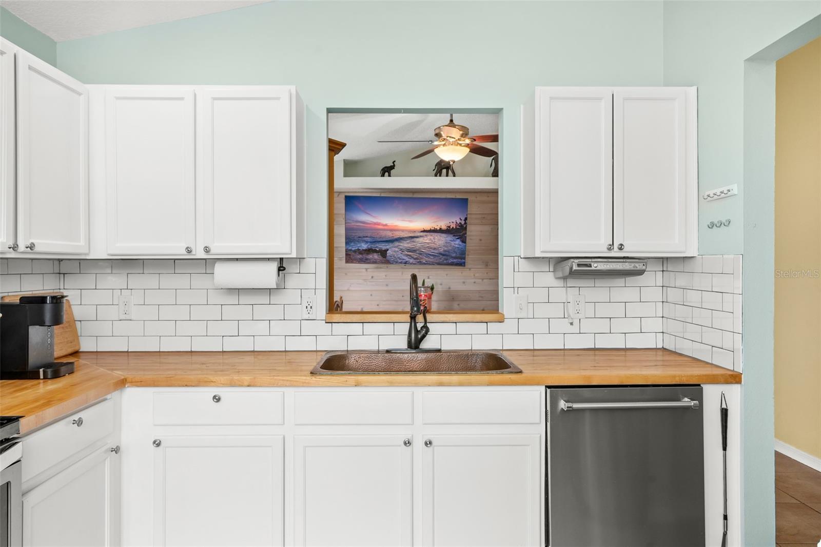 Image 4 of 27 For 1323 Daniels Cove Drive