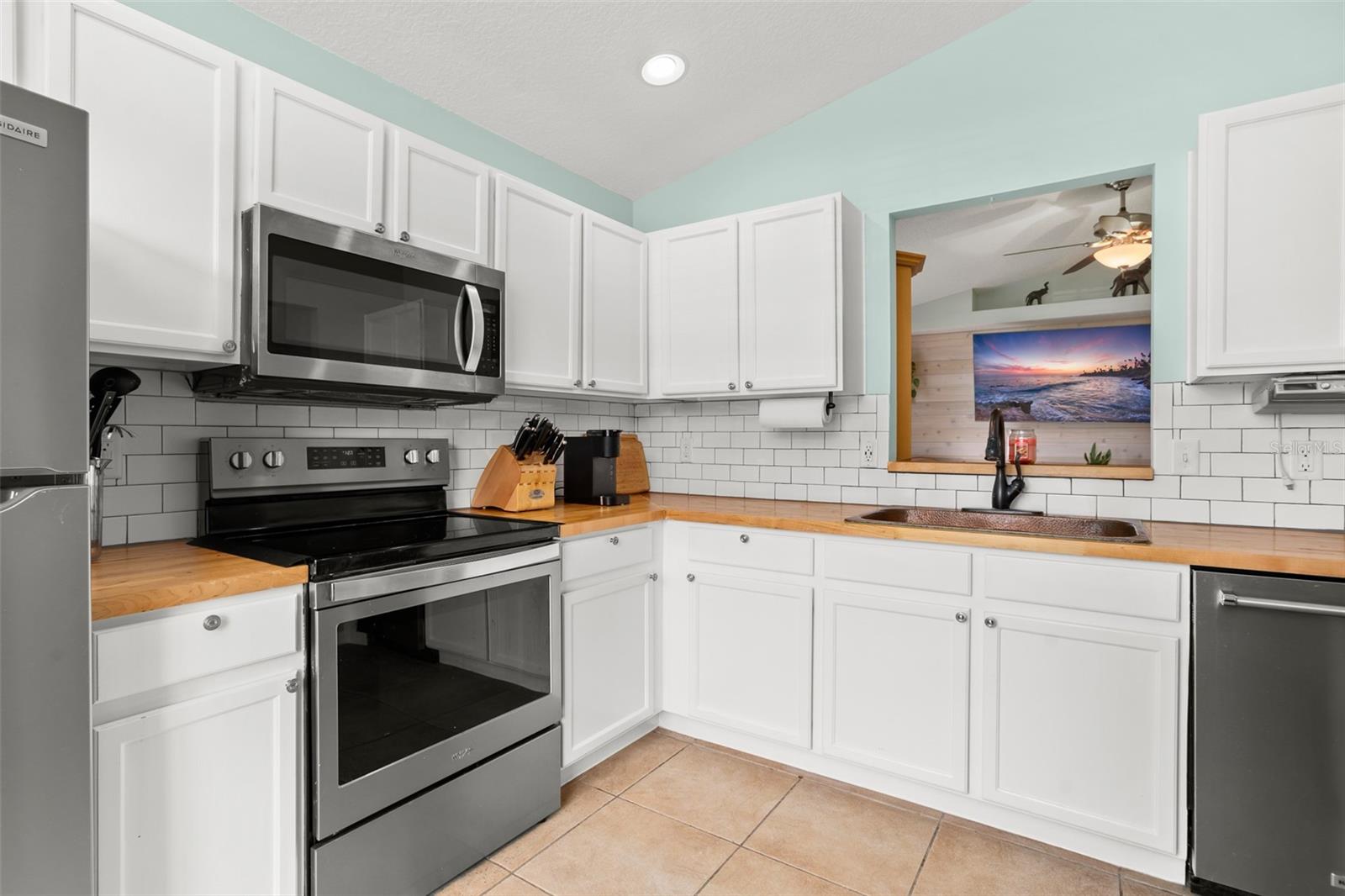 Image 5 of 27 For 1323 Daniels Cove Drive