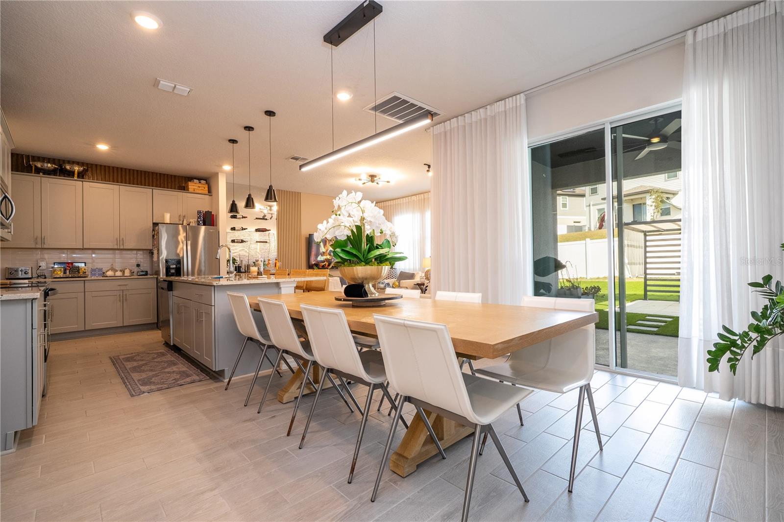 Image 71 of 100 For 2352 Mystic Maze Lane