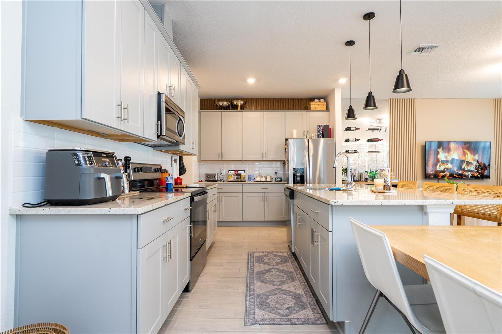 Image 73 of 100 For 2352 Mystic Maze Lane