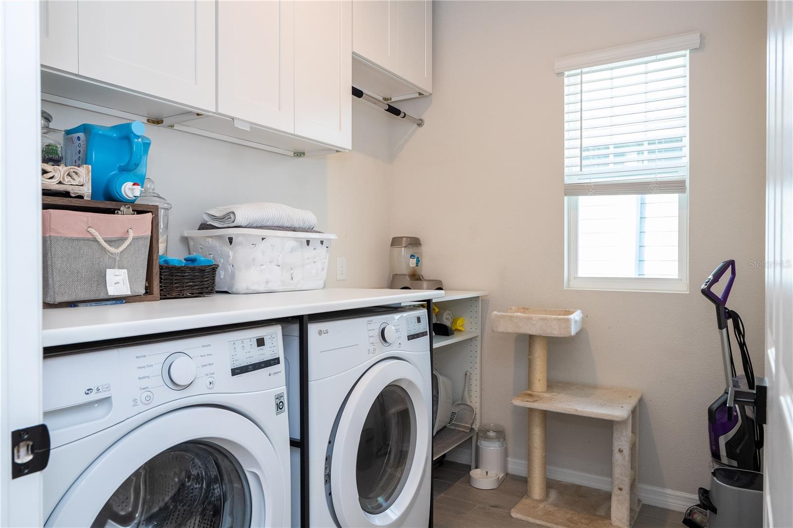 Image 79 of 100 For 2352 Mystic Maze Lane