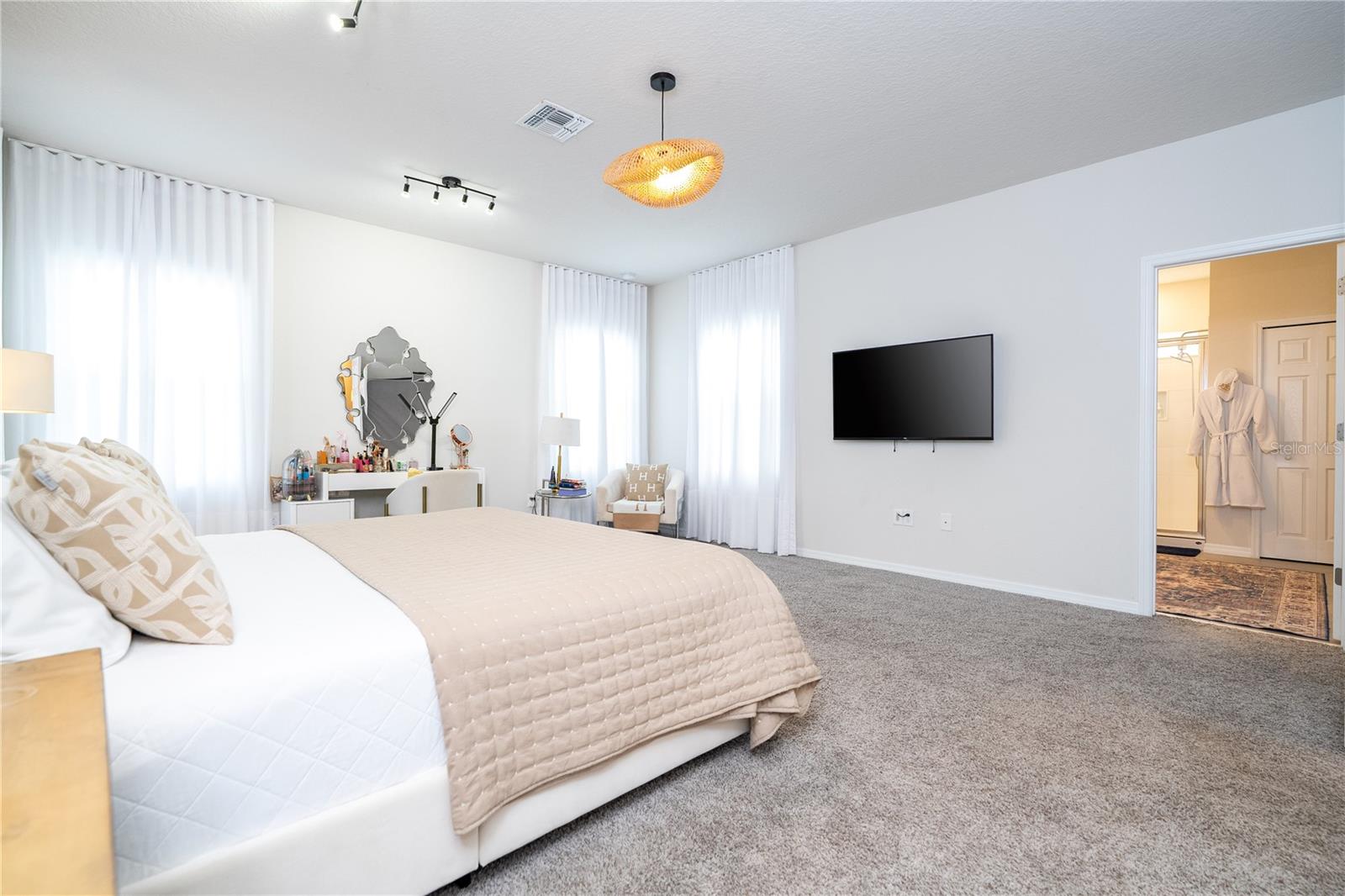 Image 90 of 100 For 2352 Mystic Maze Lane