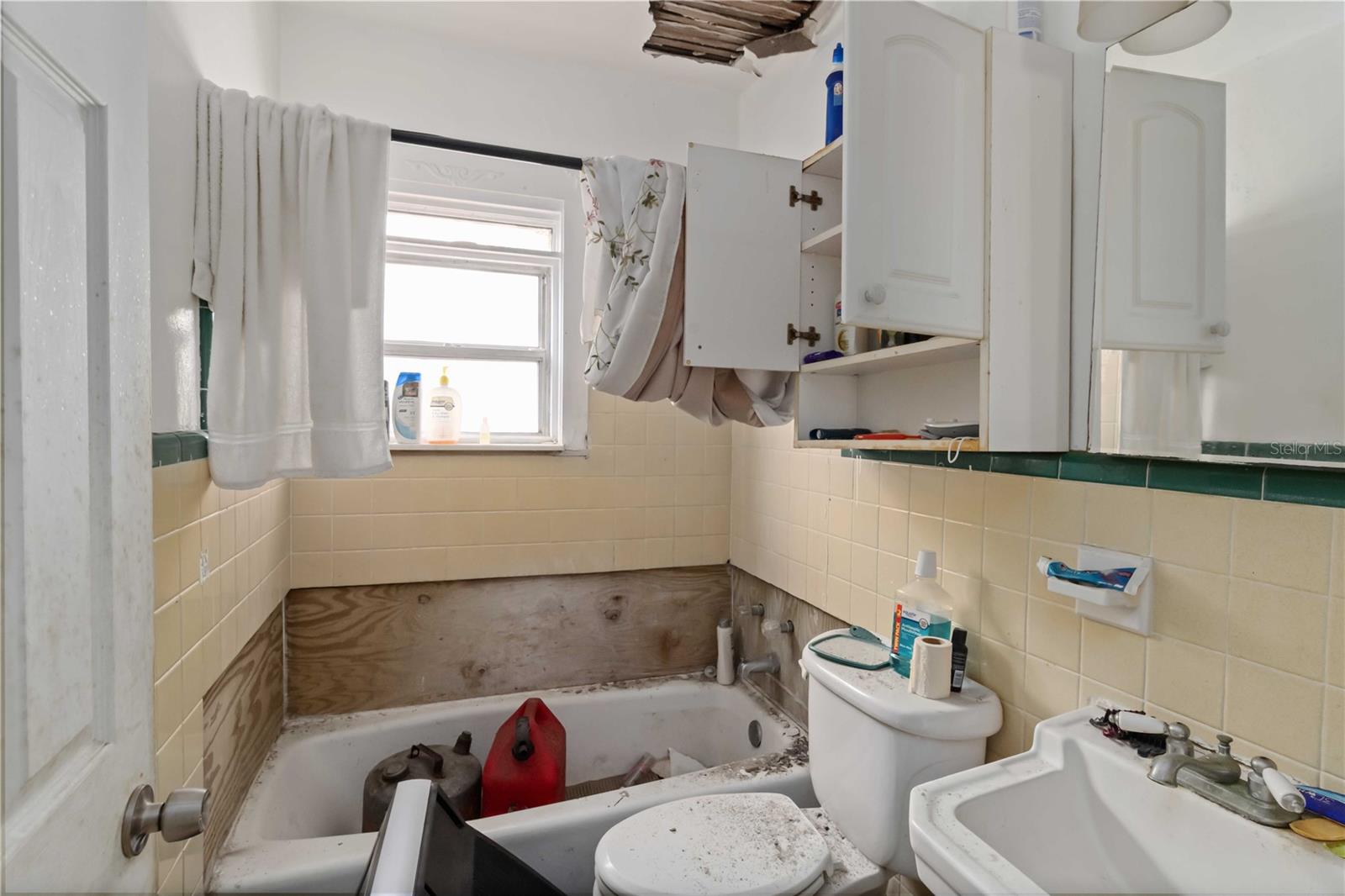 Image 11 of 19 For 2014 Hemlock Street