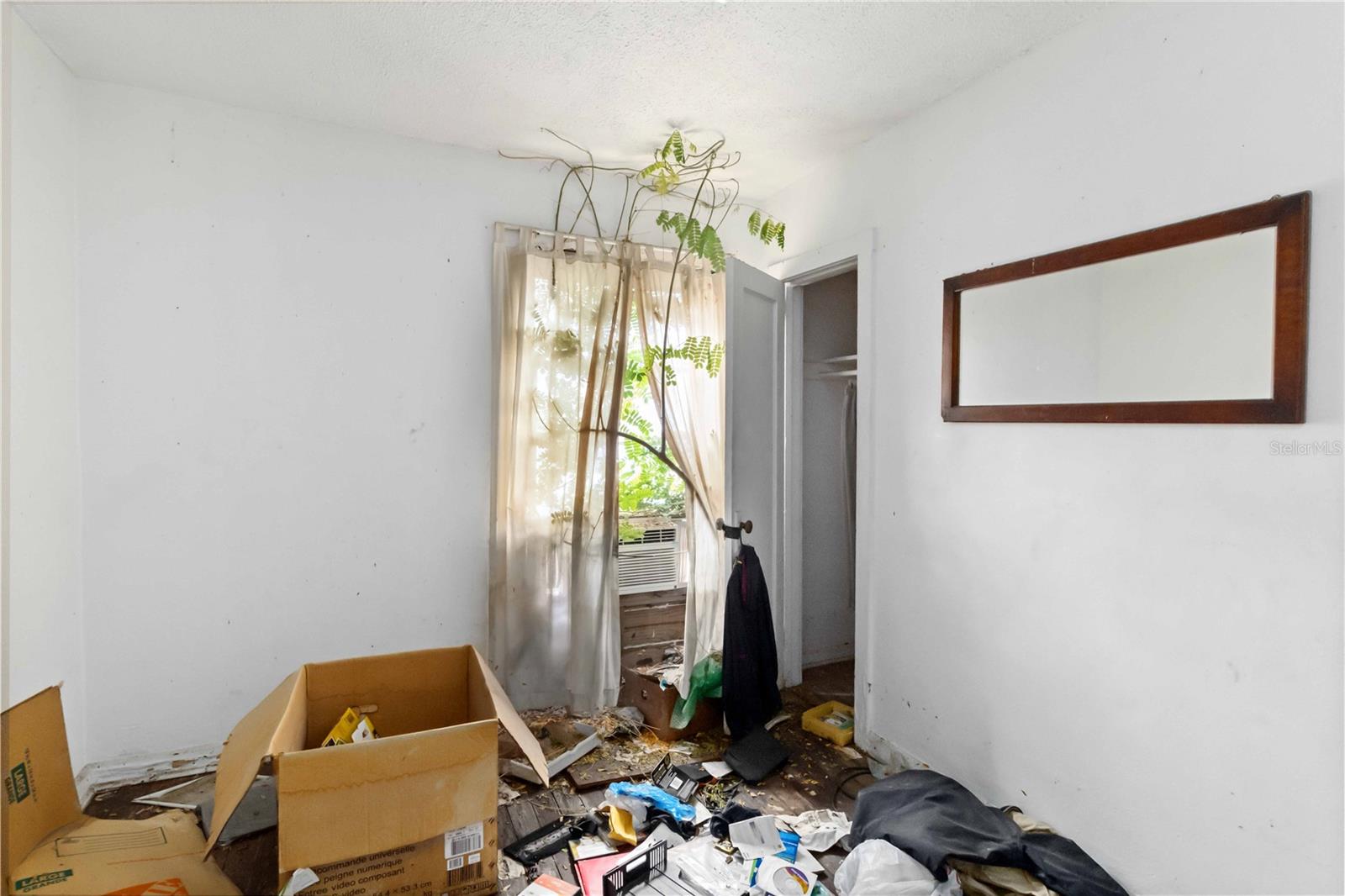 Image 15 of 19 For 2014 Hemlock Street