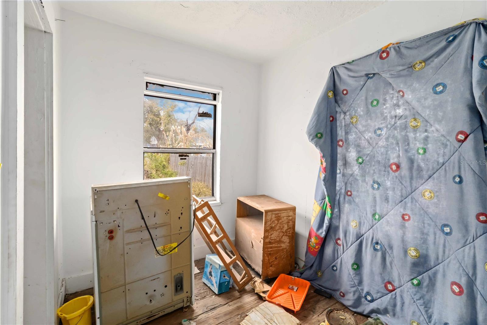 Image 5 of 19 For 2014 Hemlock Street