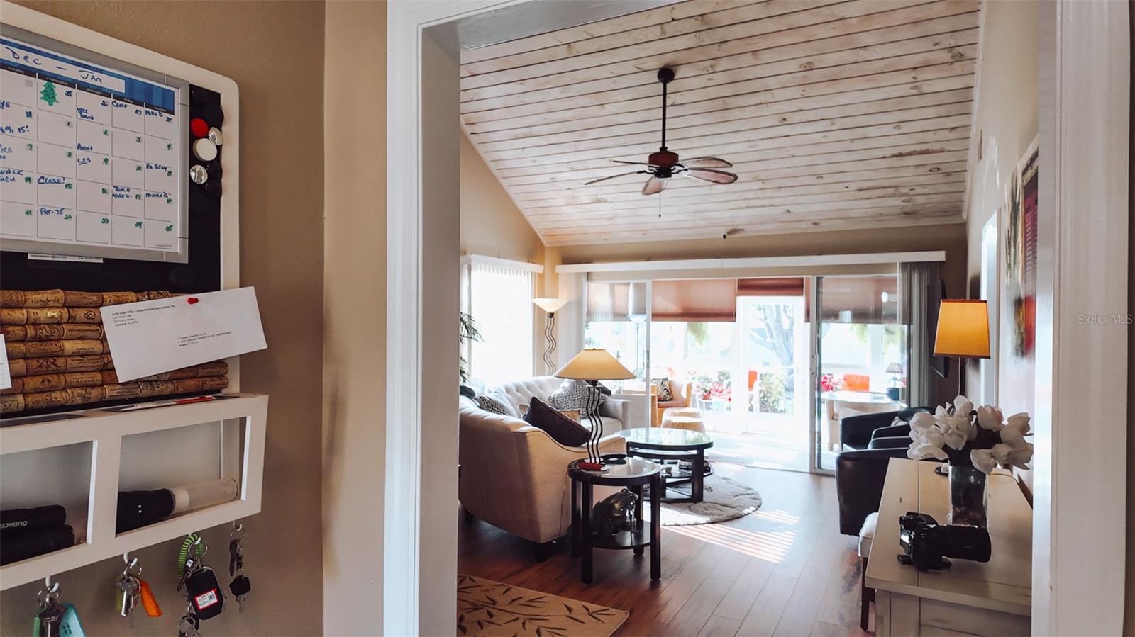 Image 10 of 25 For 1339 Villa Lane 50