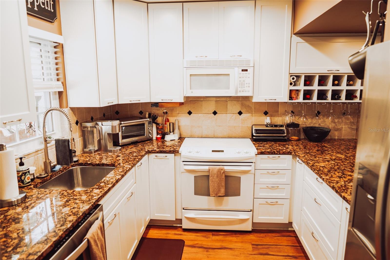 Image 11 of 25 For 1339 Villa Lane 50