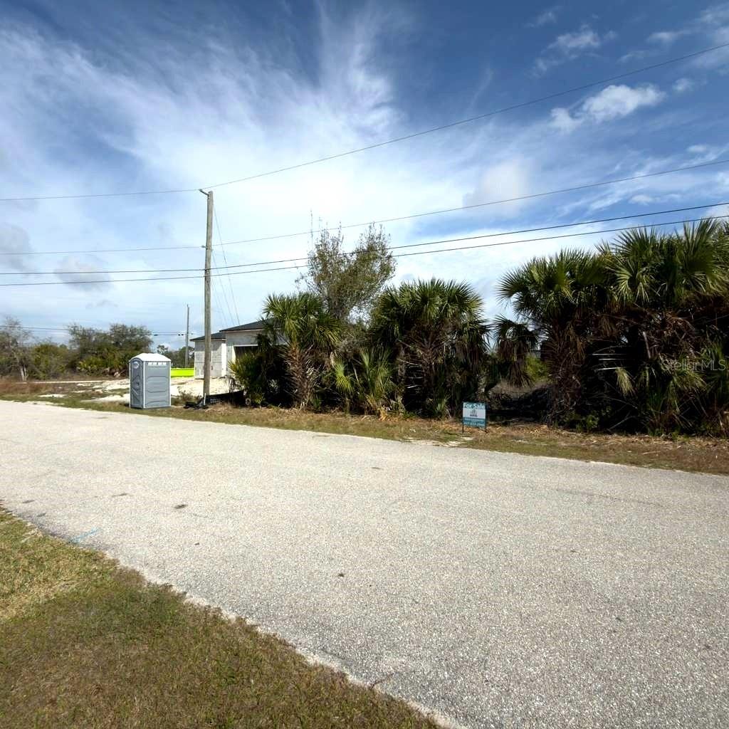 Image 3 of 4 For 13450 Abutilon Lane