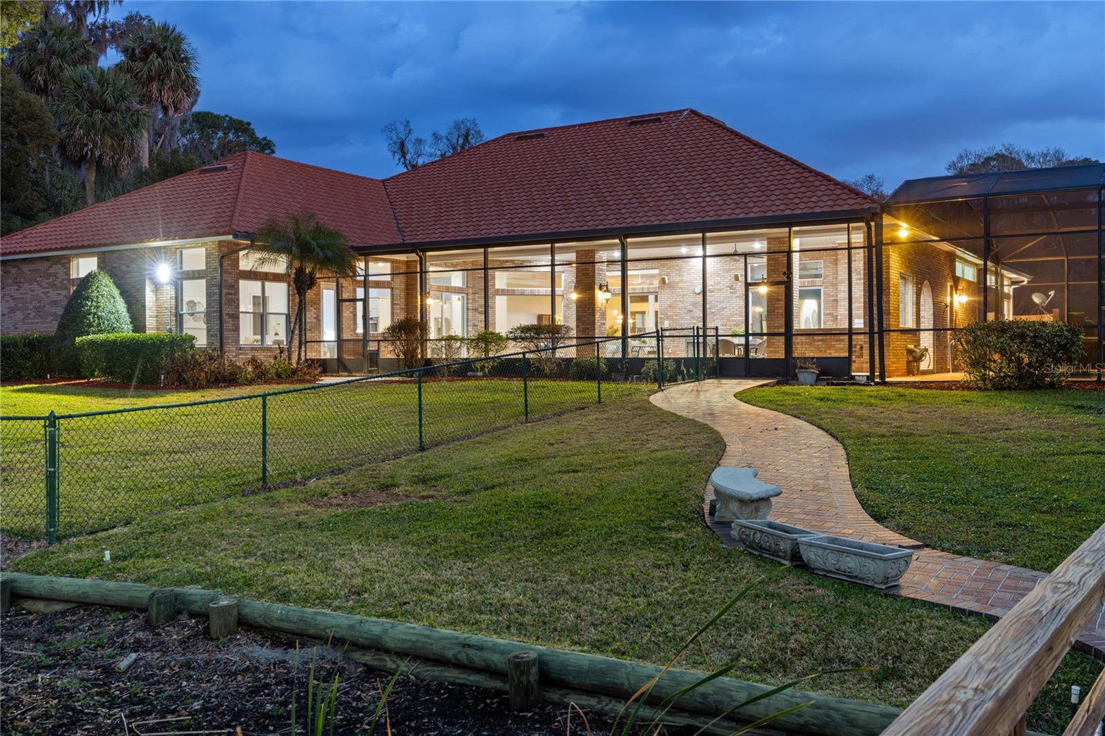 Image 40 of 53 For 1359 Elysium Boulevard