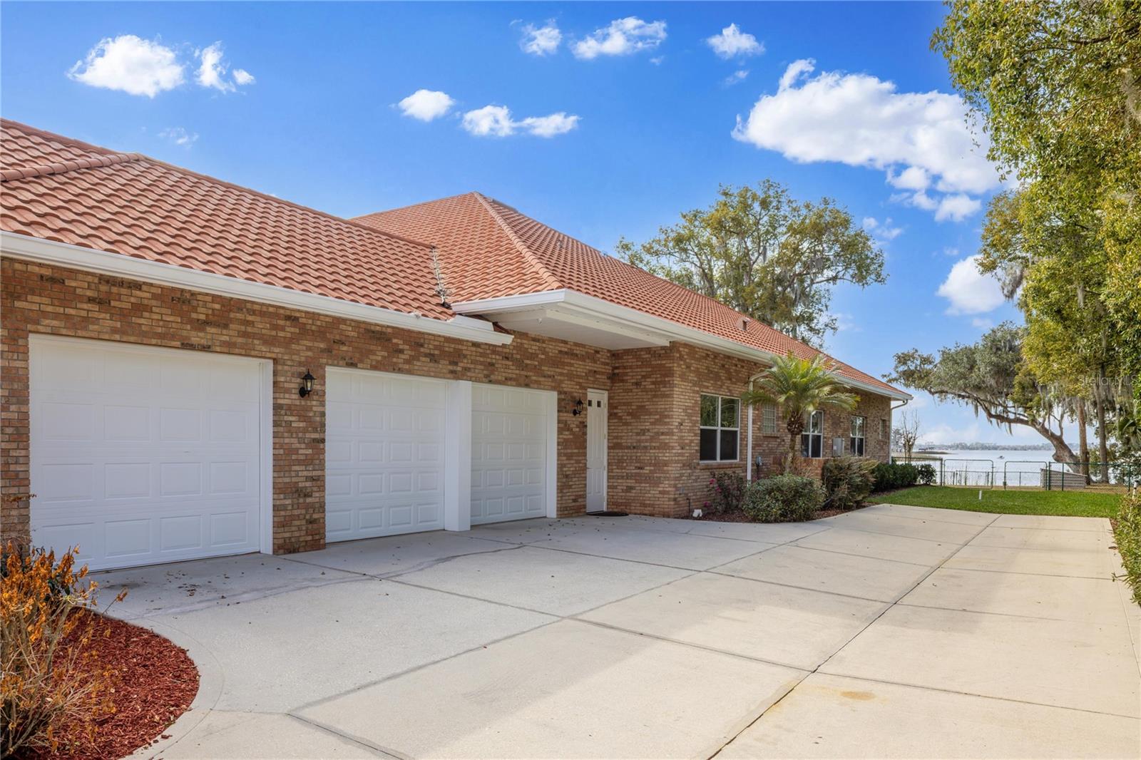 Image 8 of 53 For 1359 Elysium Boulevard